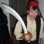 Как сделать бутафорский пиратский меч